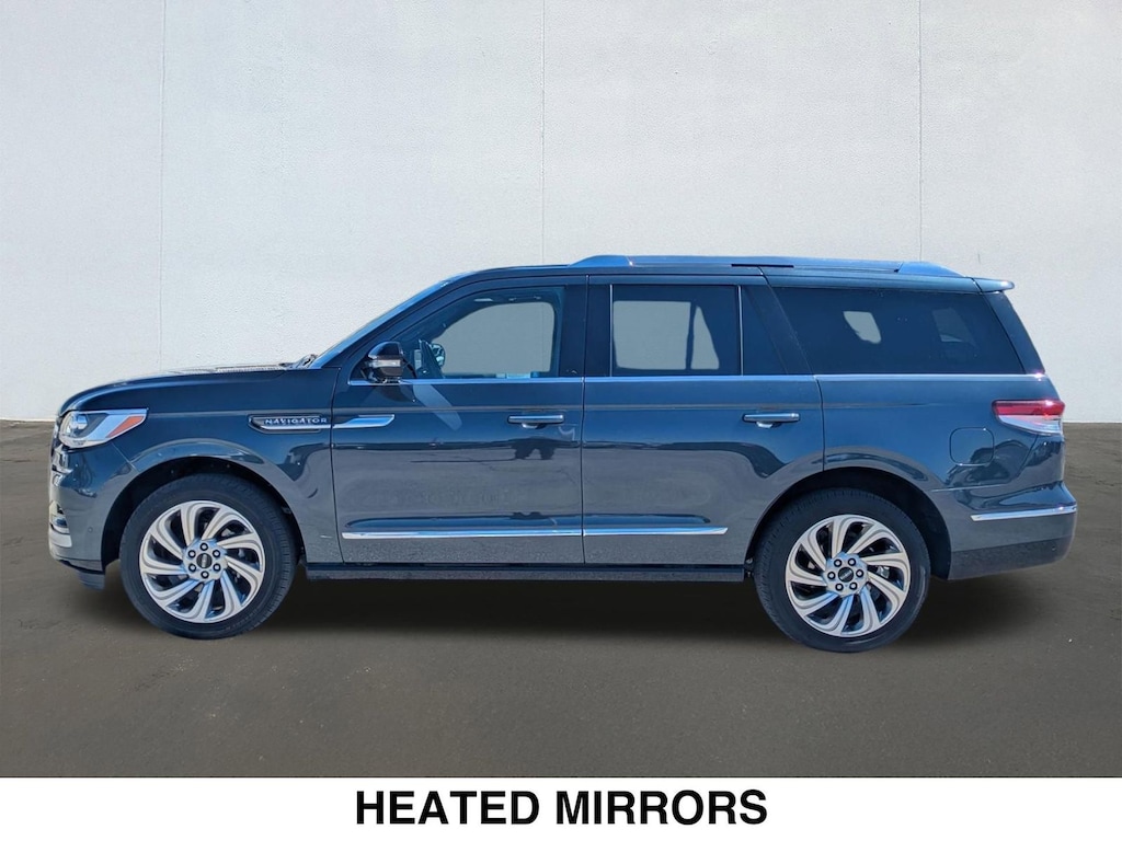 Used 2024 Lincoln Navigator Reserve Sport Utility