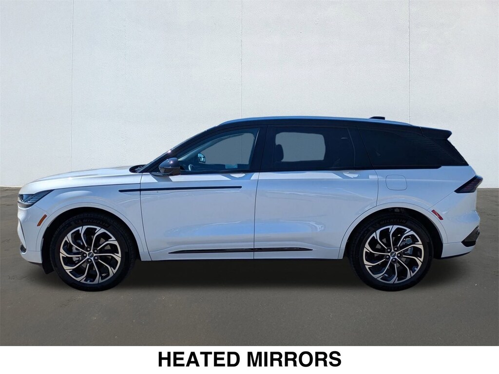 Used 2025 Lincoln Nautilus Reserve SUV