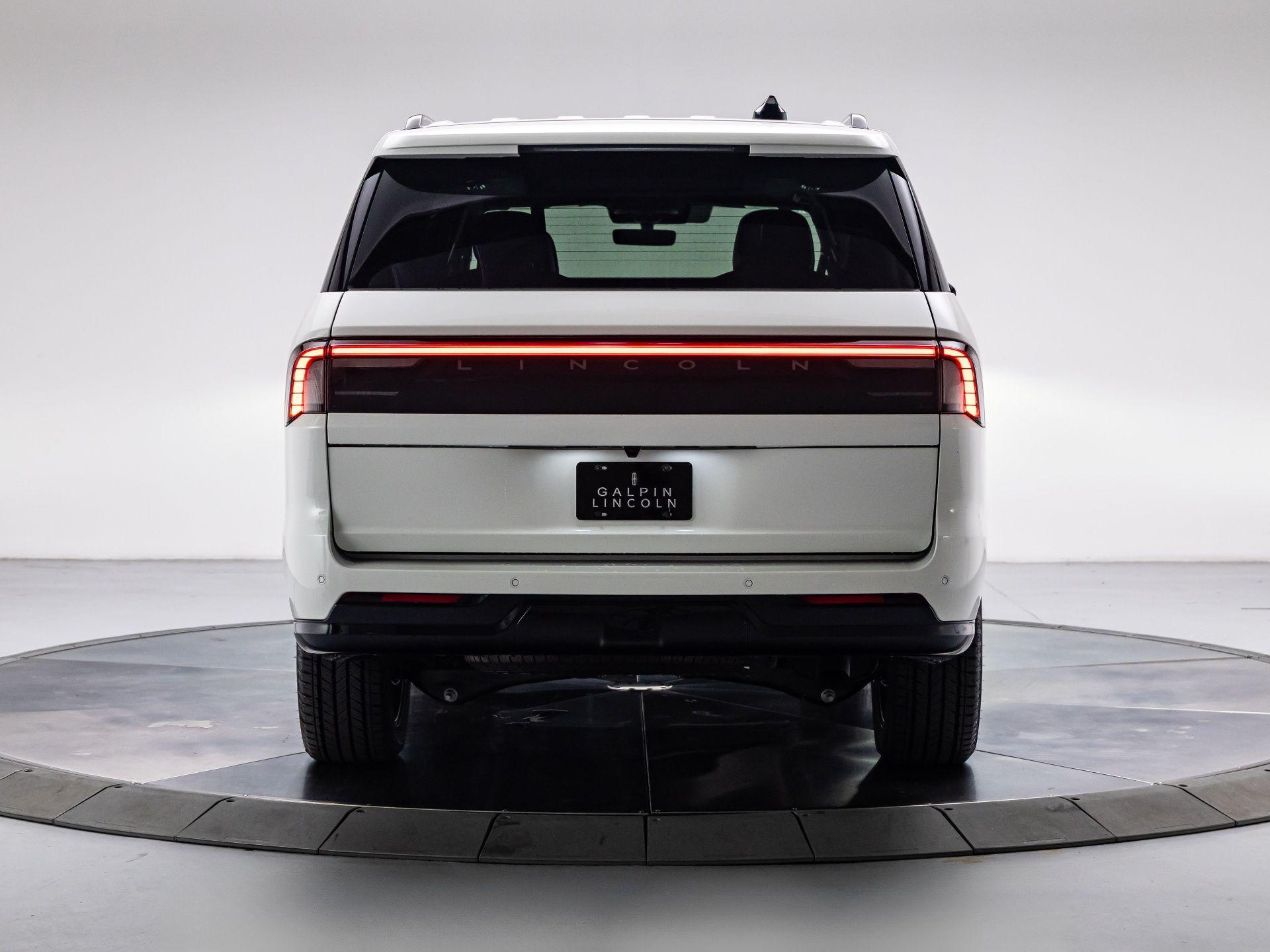 New 2026 Lincoln Navigator Reserve L Sport Utility