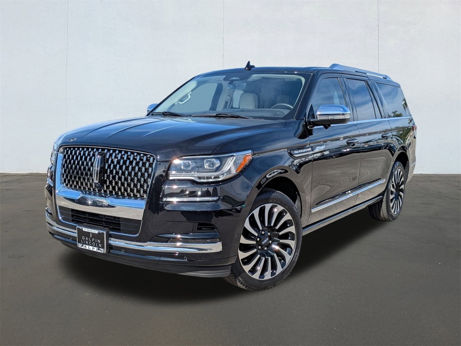 2023 Lincoln Navigator Black Label L's photo