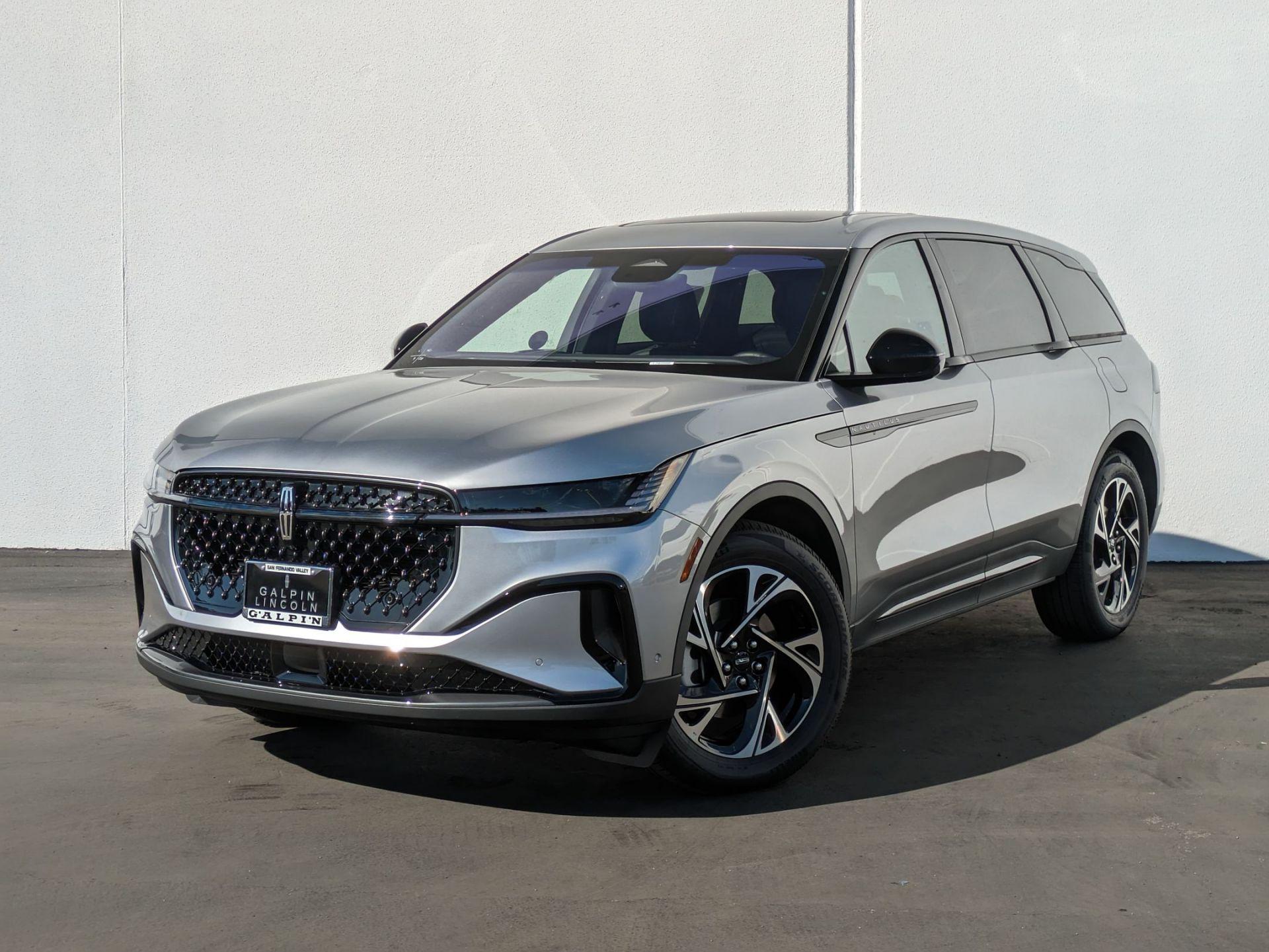 New 2024 Lincoln Nautilus Premiere Sport Utility
