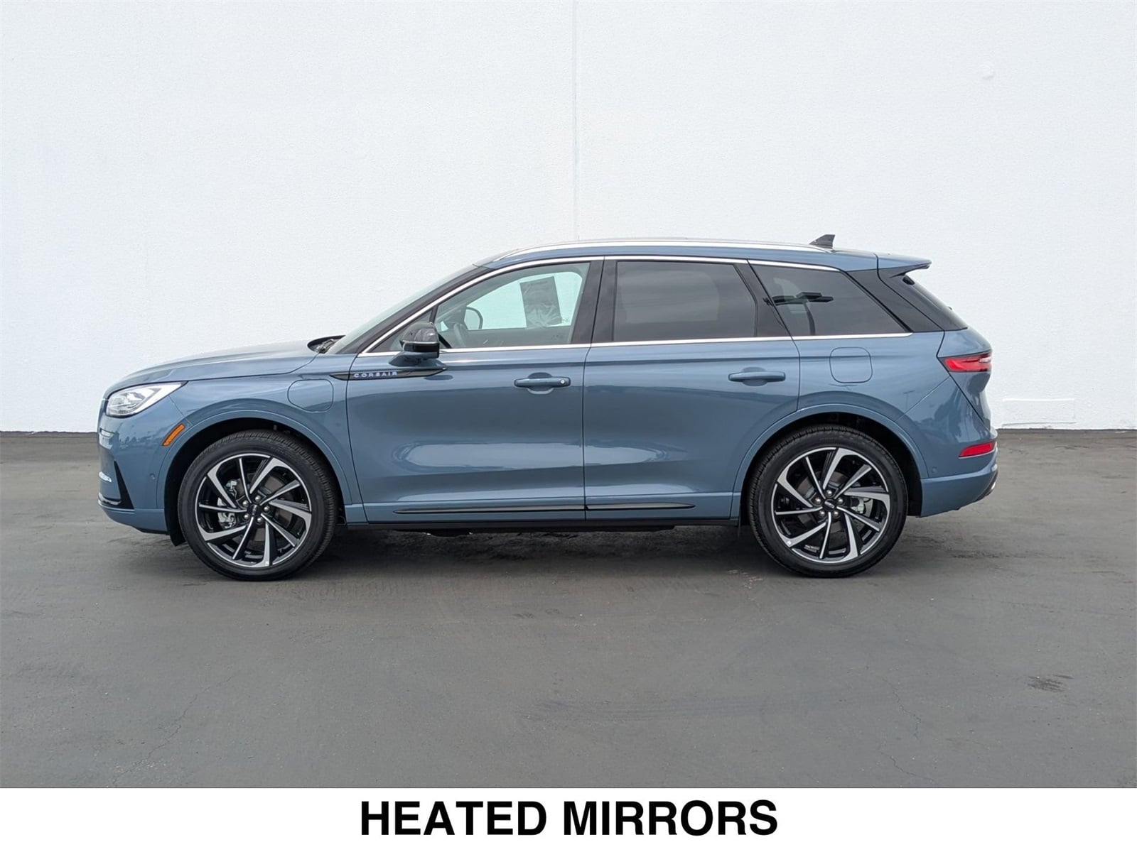 Used 2024 Lincoln Corsair Grand Touring with VIN 5LMTJ5DZ4RUL23594 for sale in Van Nuys, CA