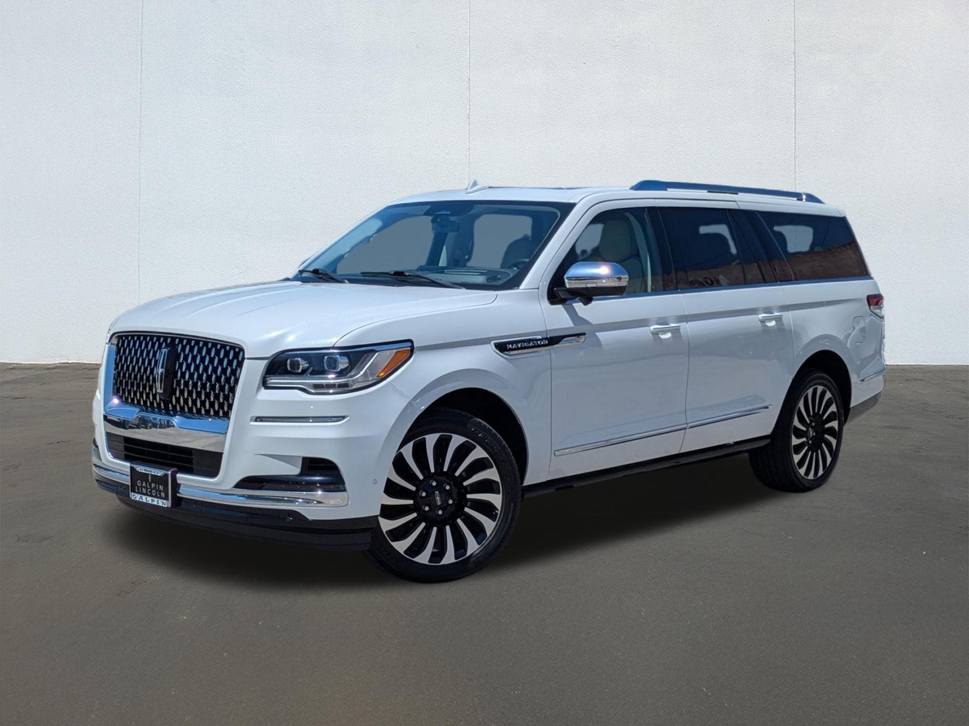 2023 Lincoln Navigator Black Label L 4WD's photo
