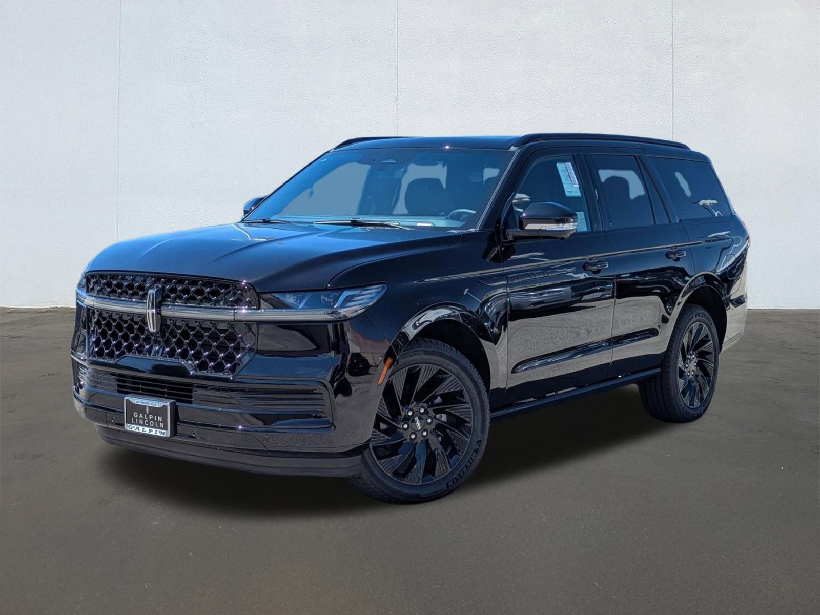 2026 Lincoln Navigator Reserve 4WD's photo