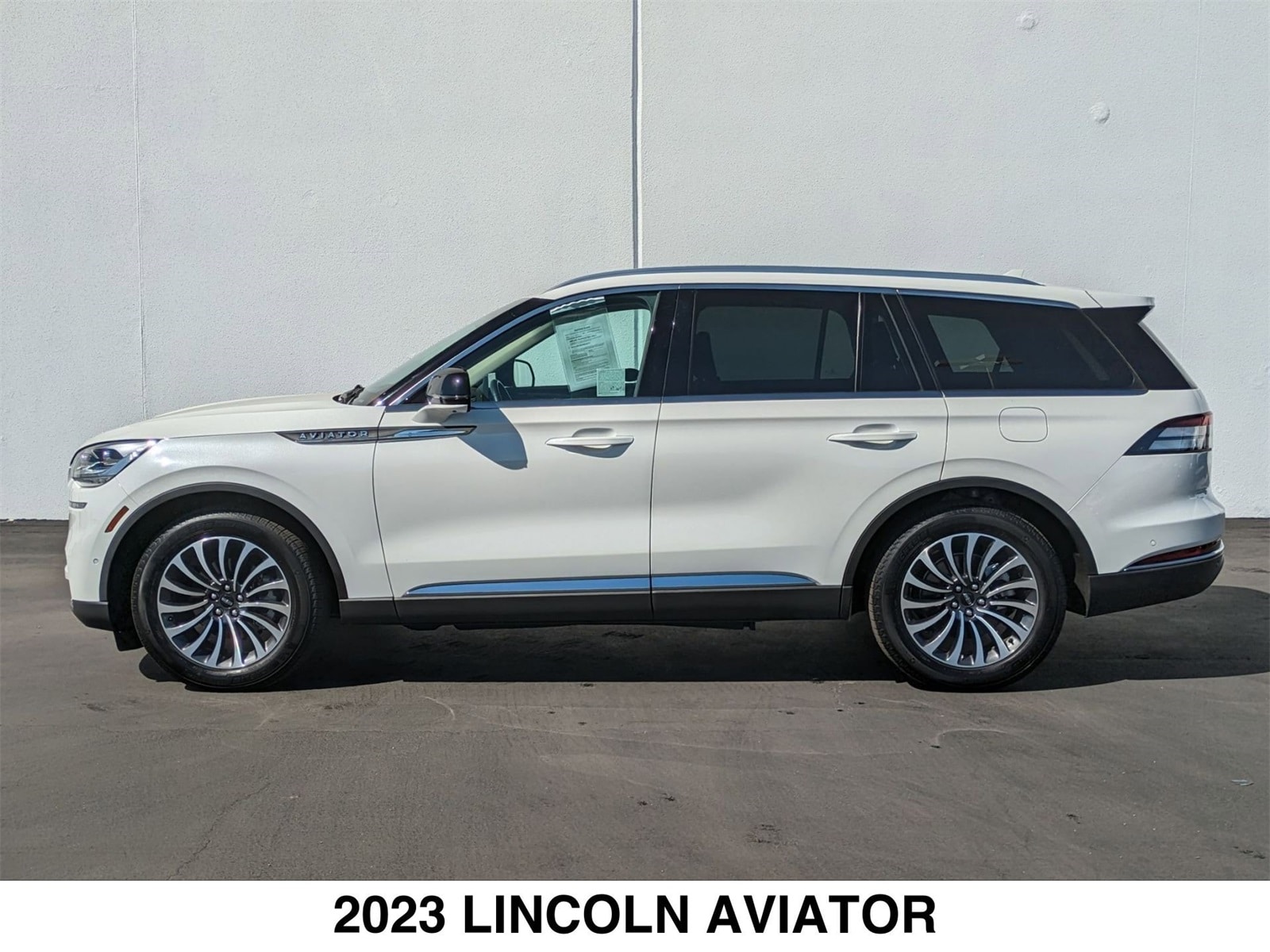 Used 2023 Lincoln Aviator Reserve with VIN 5LM5J7XC7PGL18669 for sale in Van Nuys, CA
