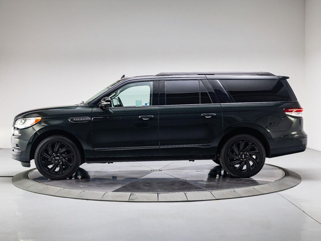 New 2023 Lincoln Navigator Black Label L Sport Utility