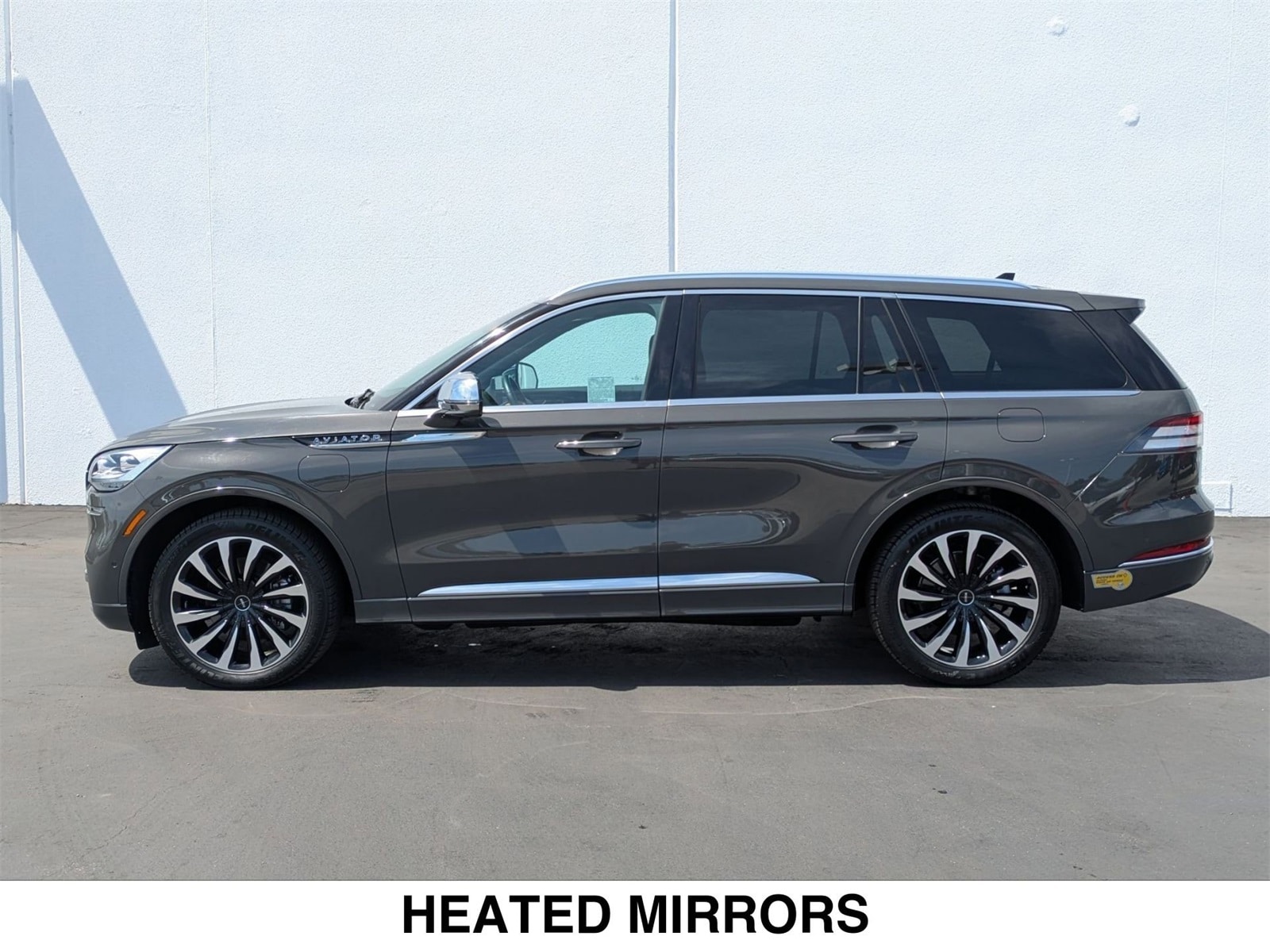 Certified 2022 Lincoln Aviator Black Label Grand Touring with VIN 5LMYJ9YY3NNL01721 for sale in Van Nuys, CA