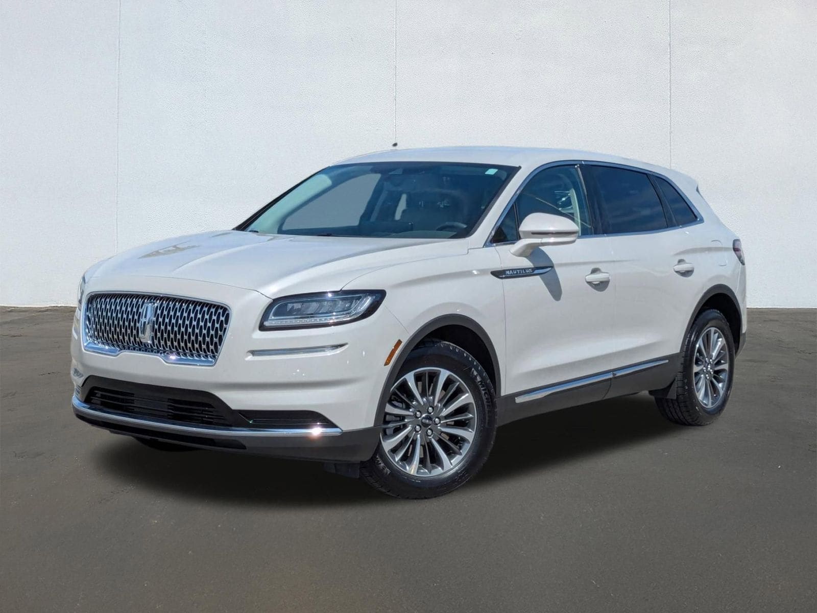 2023 Lincoln Nautilus AWD's photo