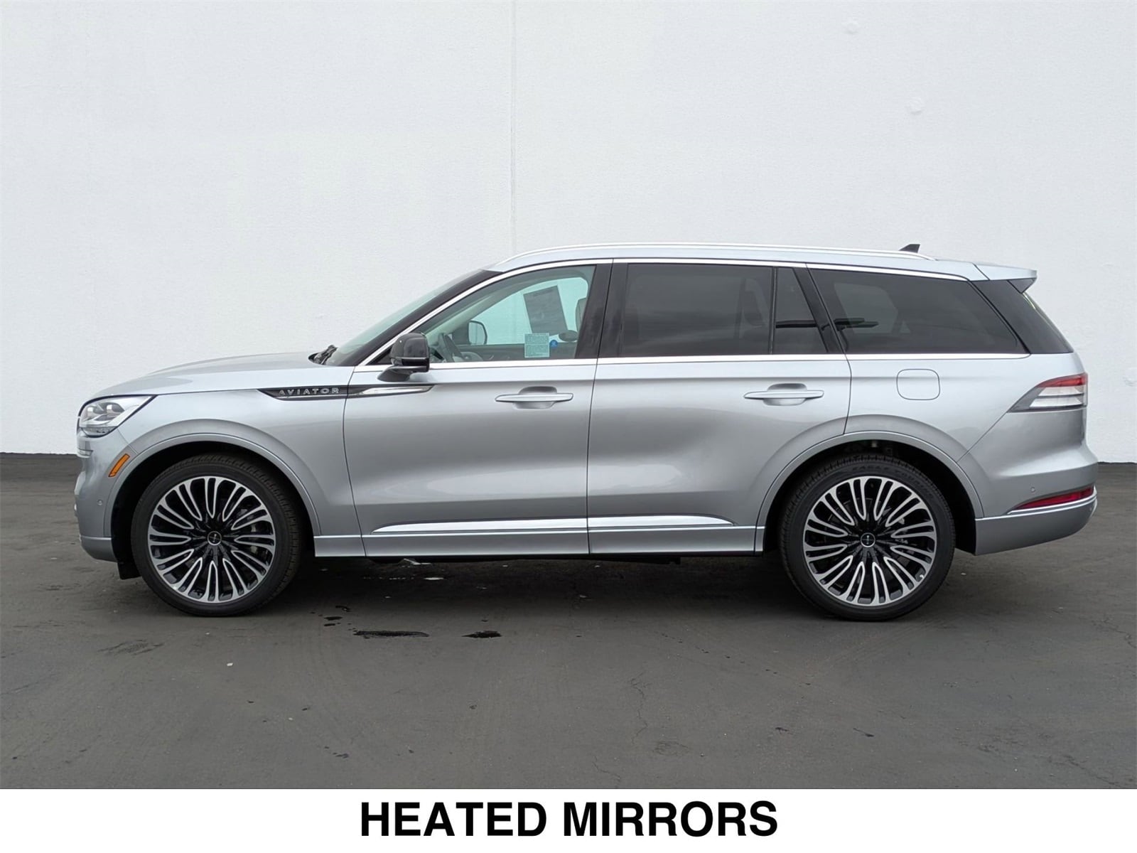 Used 2023 Lincoln Aviator Black Label with VIN 5LM5J9XC6PGL27293 for sale in Van Nuys, CA