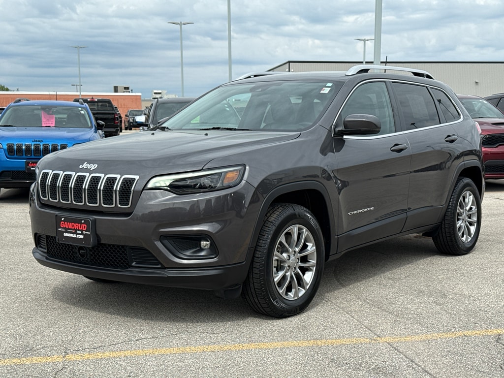 Used 2021 Jeep Cherokee Latitude Lux with VIN 1C4PJMMX8MD212668 for sale in Green Bay, WI