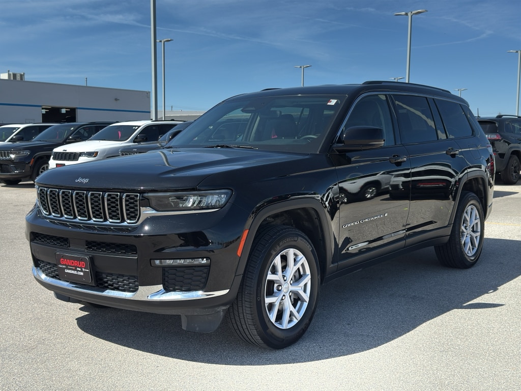 Used 2022 Jeep Grand Cherokee L Limited with VIN 1C4RJKBG9N8555841 for sale in Green Bay, WI