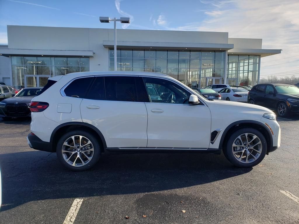 New 2026 BMW X5 xDrive40i SUV