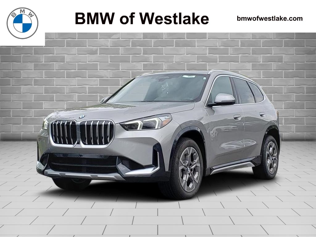 2025 BMW X1 28i's photo
