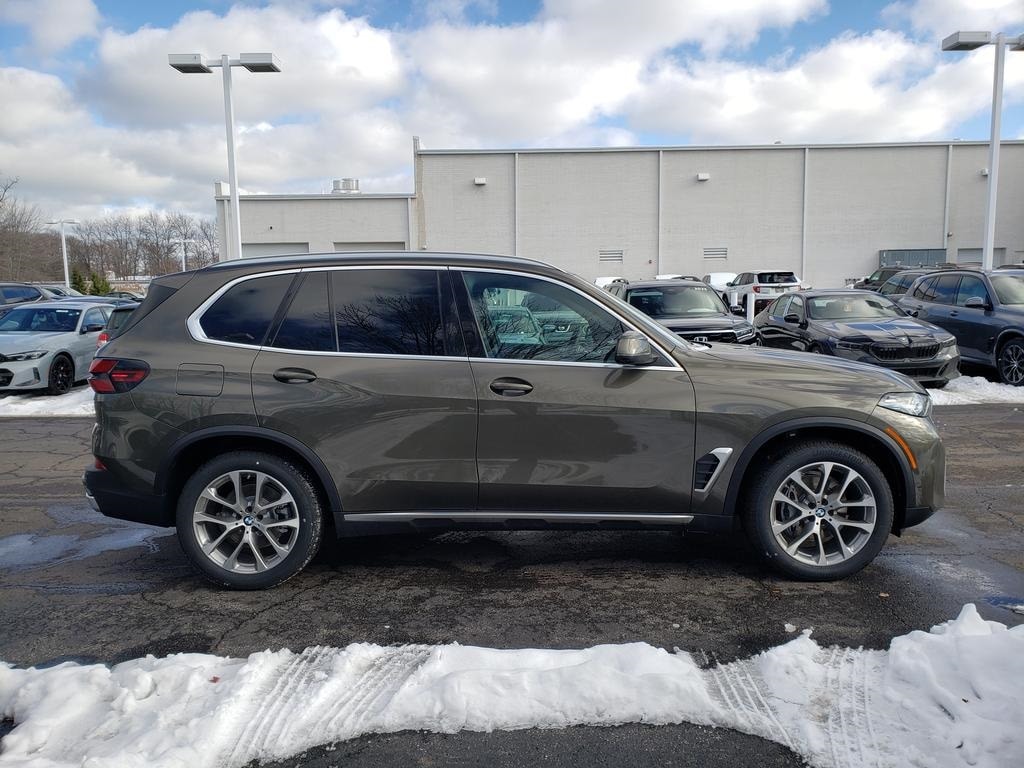 New 2026 BMW X5 xDrive40i SUV