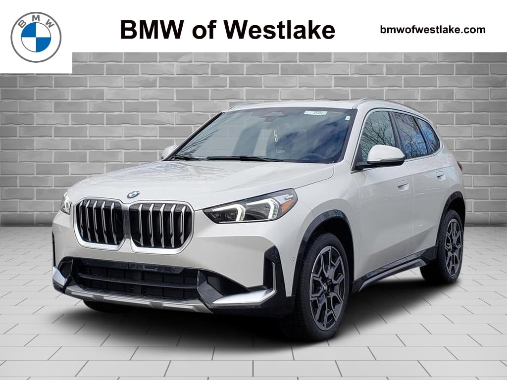2026 BMW X1 28i's photo