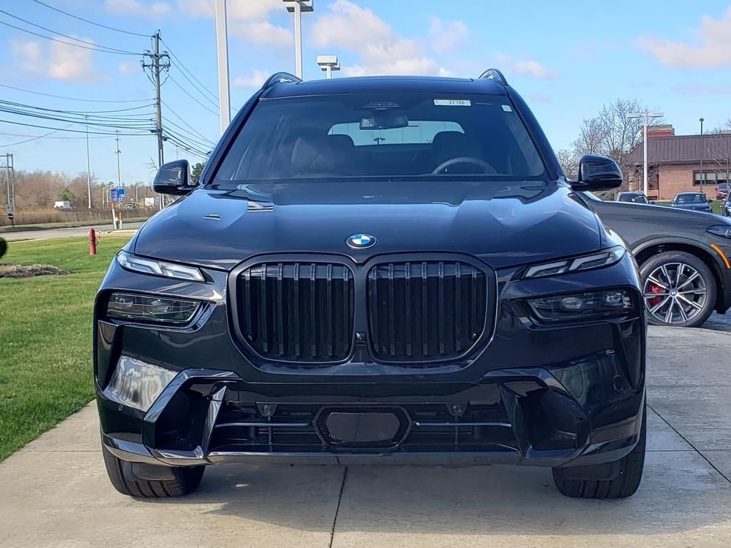 New 2026 BMW X7 xDrive40i SUV