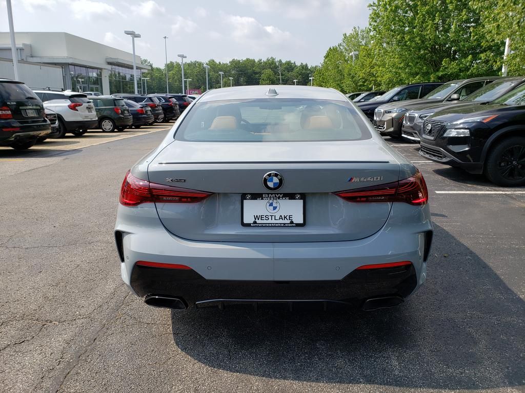 2026 BMW 4 Series M440i - Photo 5