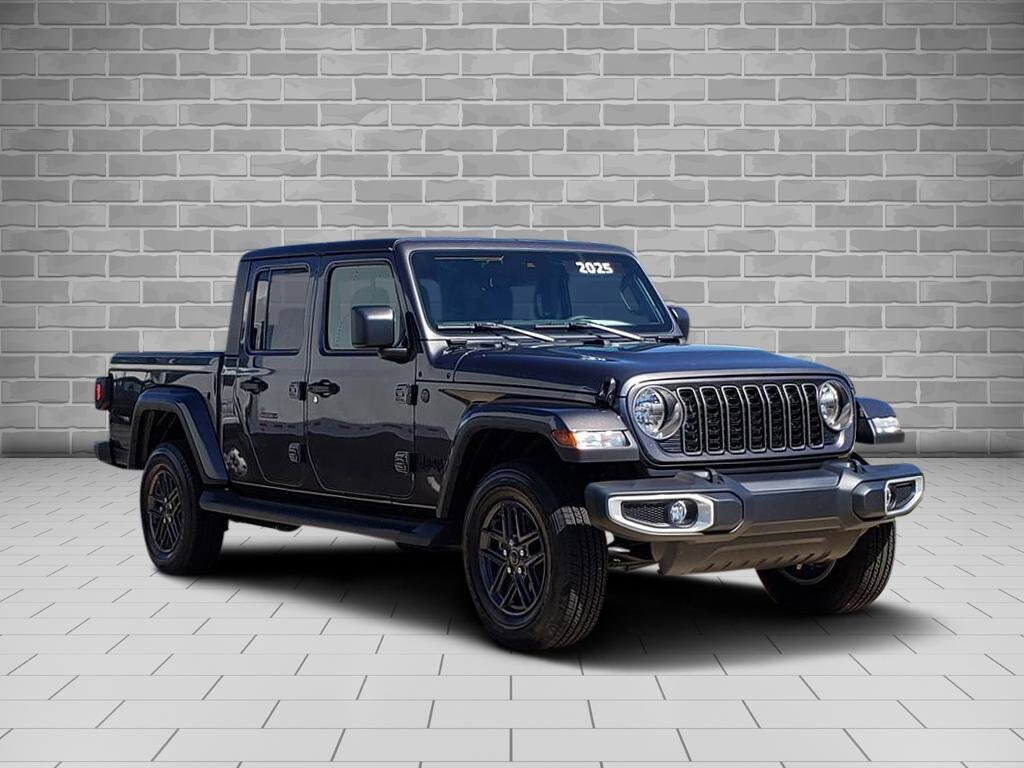2025 Jeep Gladiator Sport S photo 3