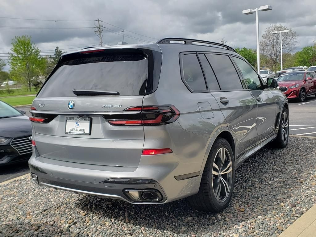 New 2026 BMW X7 xDrive40i SUV