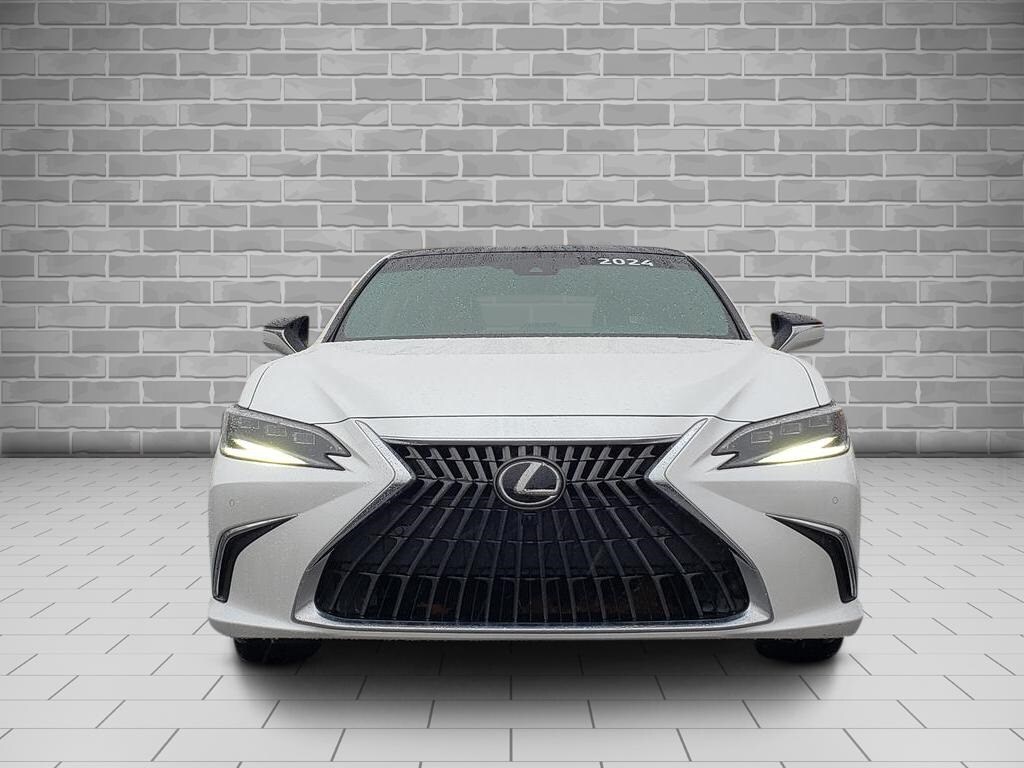 2024 Lexus ES 350 Ultra Luxury photo 2