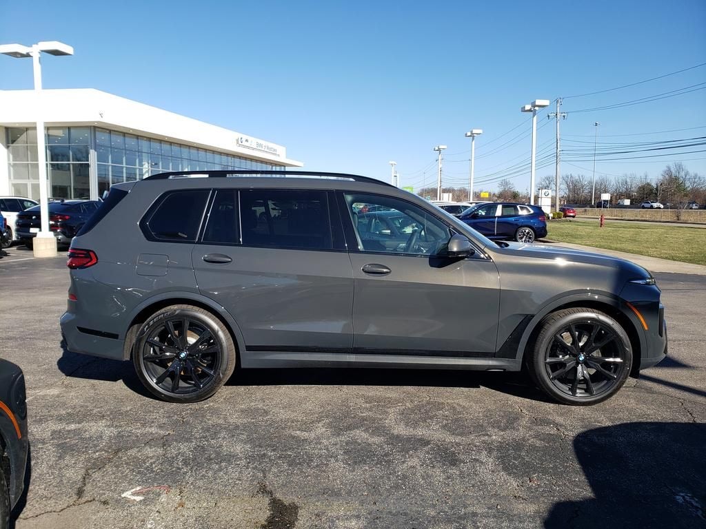 New 2026 BMW X7 xDrive40i SUV