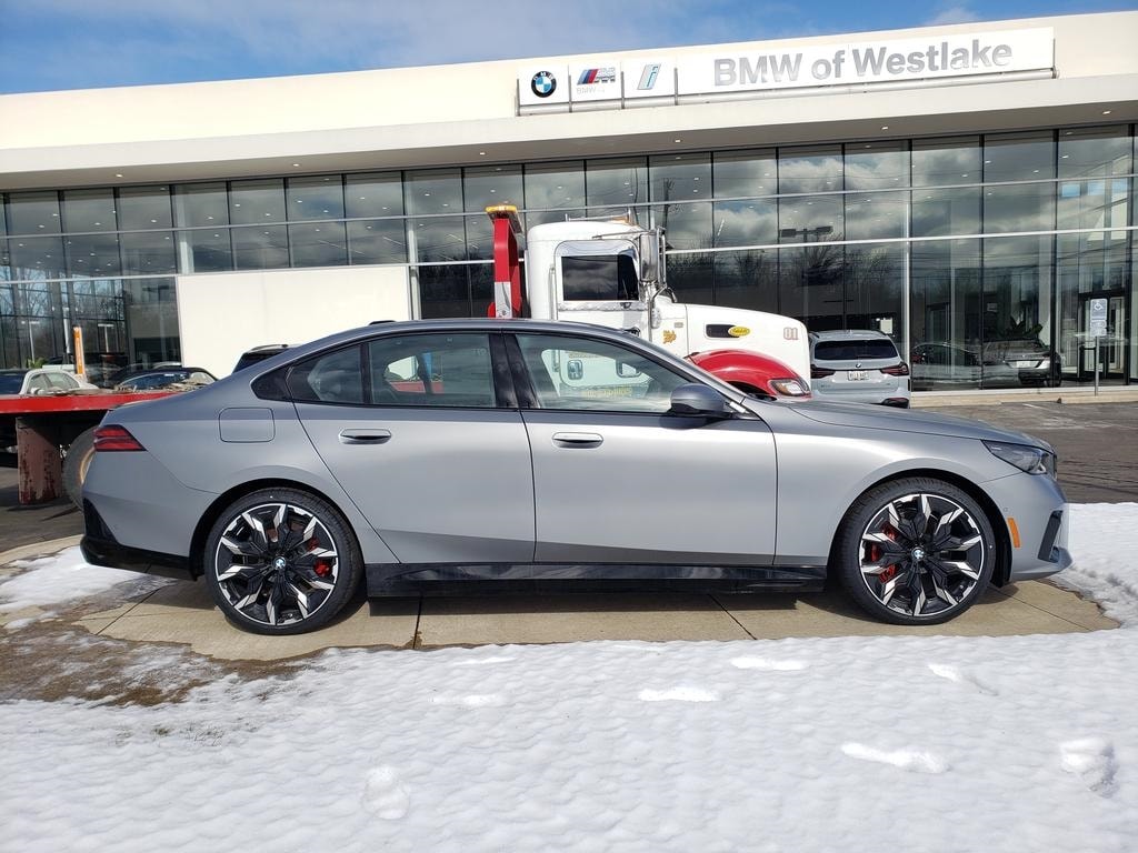New 2026 BMW 5 Series xDrive Sedan