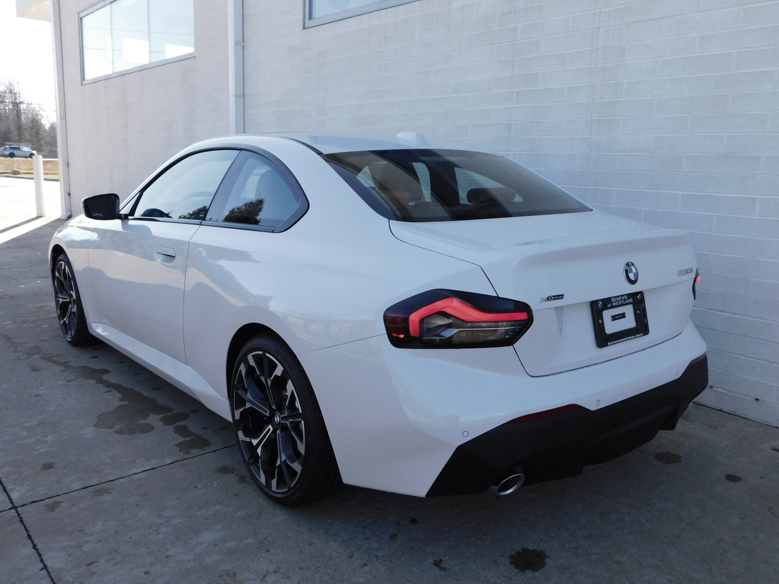 2025 Bmw 230i 230i xDrive photo 4