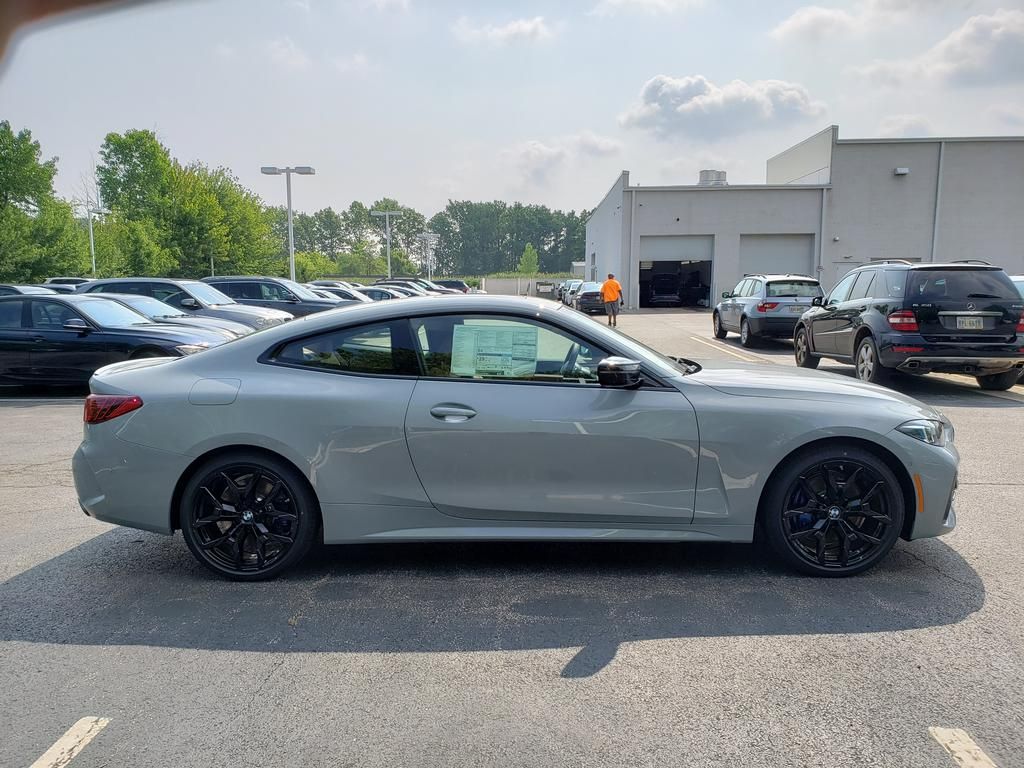 2026 BMW 4 Series M440i - Photo 3