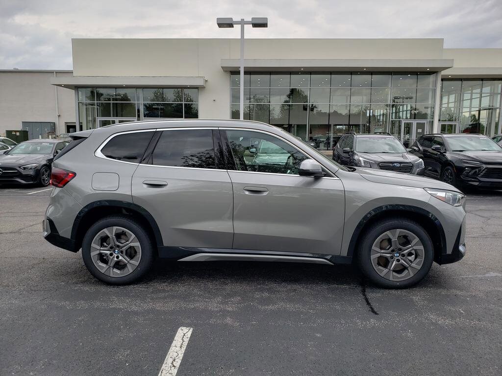 2025 Bmw X1 XDrive28i photo 3