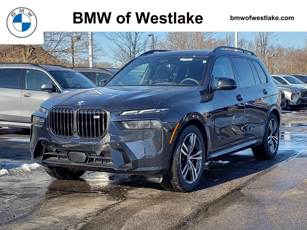2026 BMW X7 M60i's photo