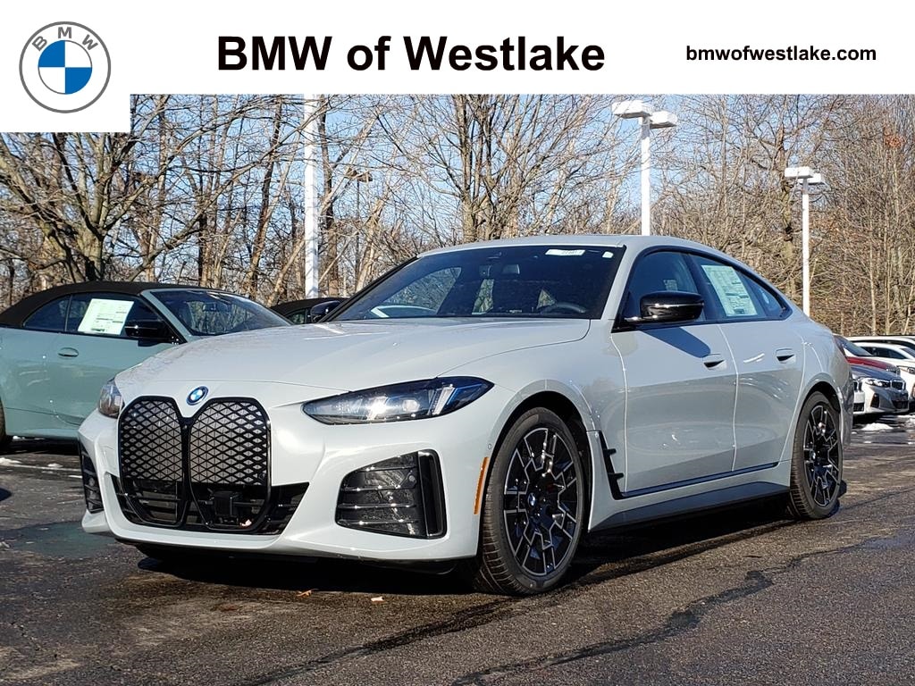 2025 BMW i4 40's photo