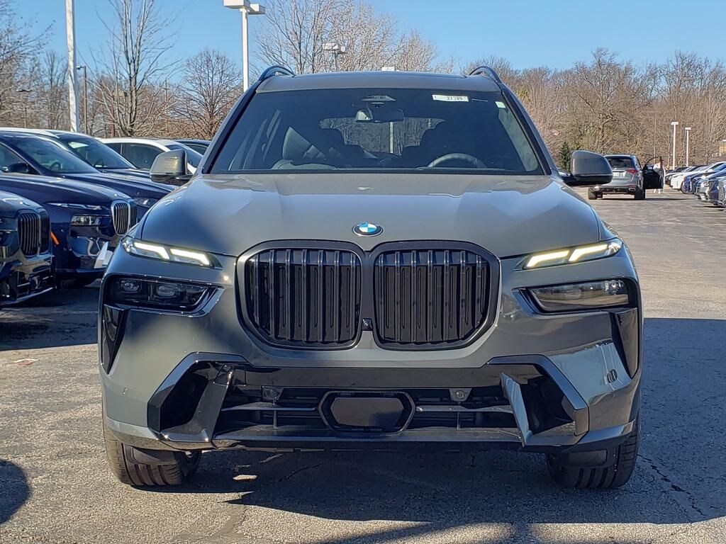New 2026 BMW X7 xDrive40i SUV