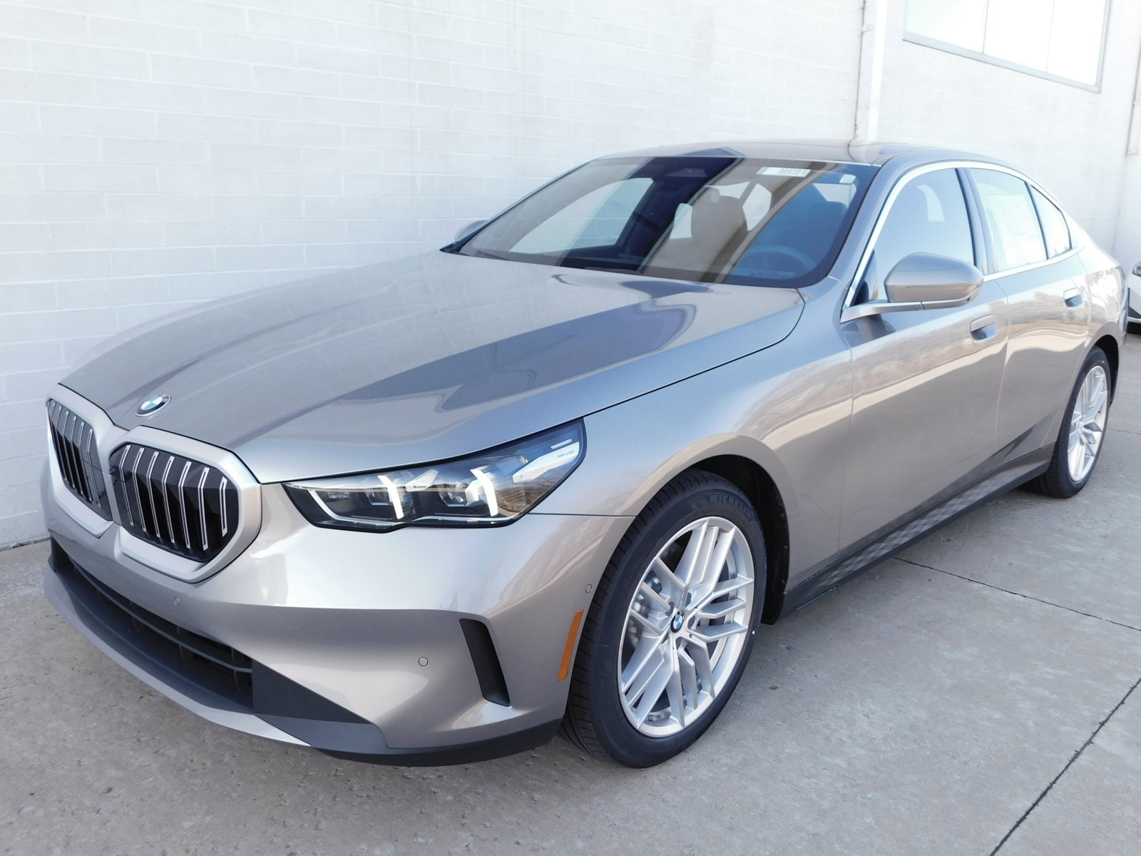 2025 Bmw 530i photo 2