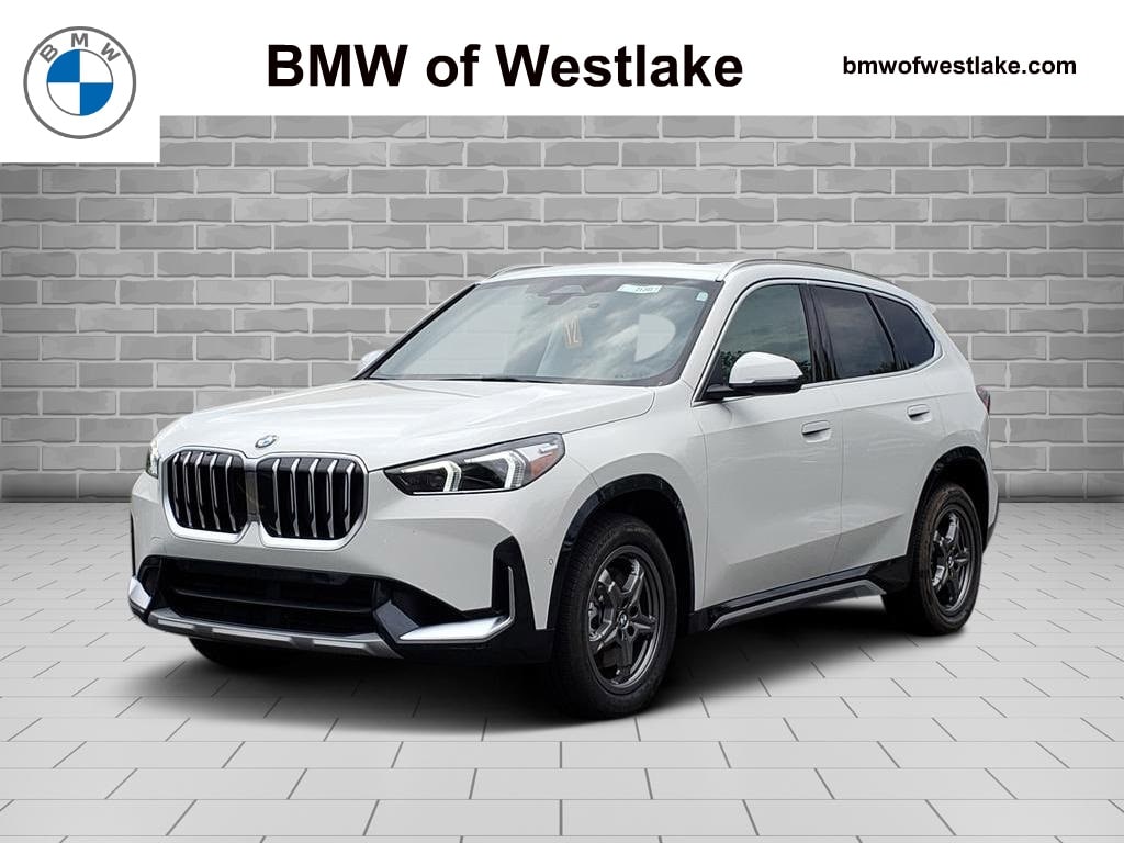 2026 BMW X1 28i's photo
