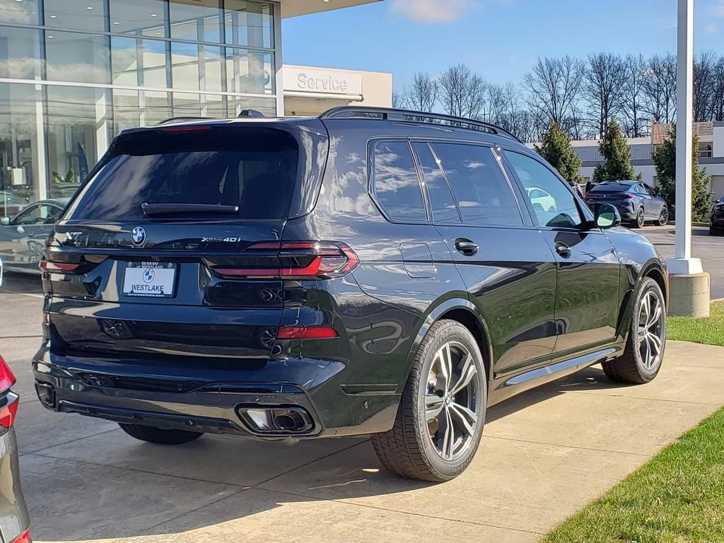 New 2026 BMW X7 xDrive40i SUV
