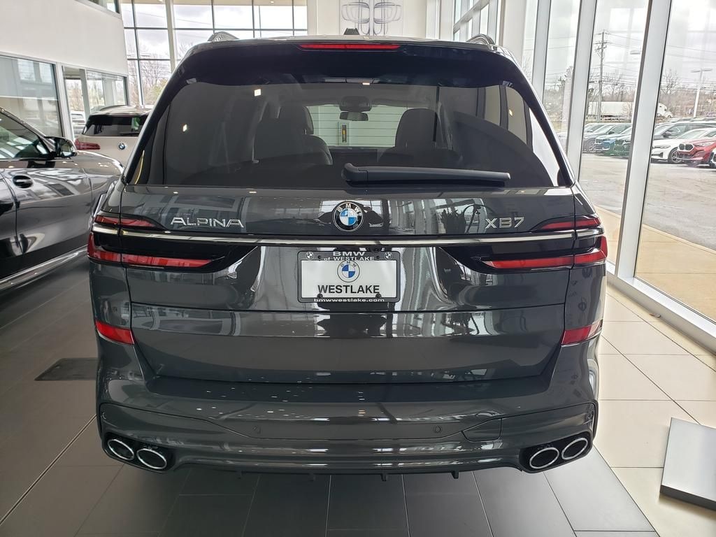 New 2026 BMW X7 SUV