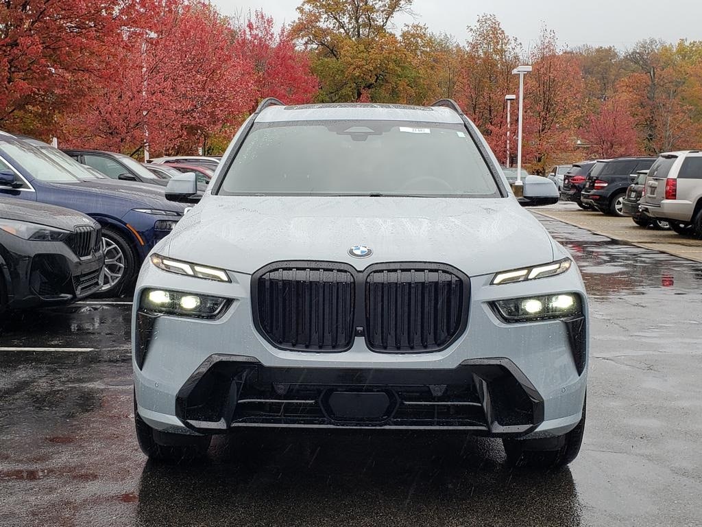 New 2026 BMW X7 xDrive40i SUV