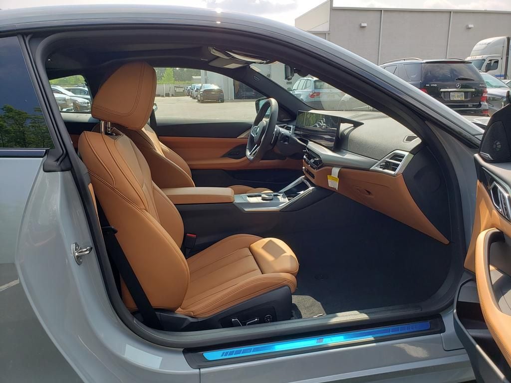 2026 BMW 4 Series M440i - Photo 7