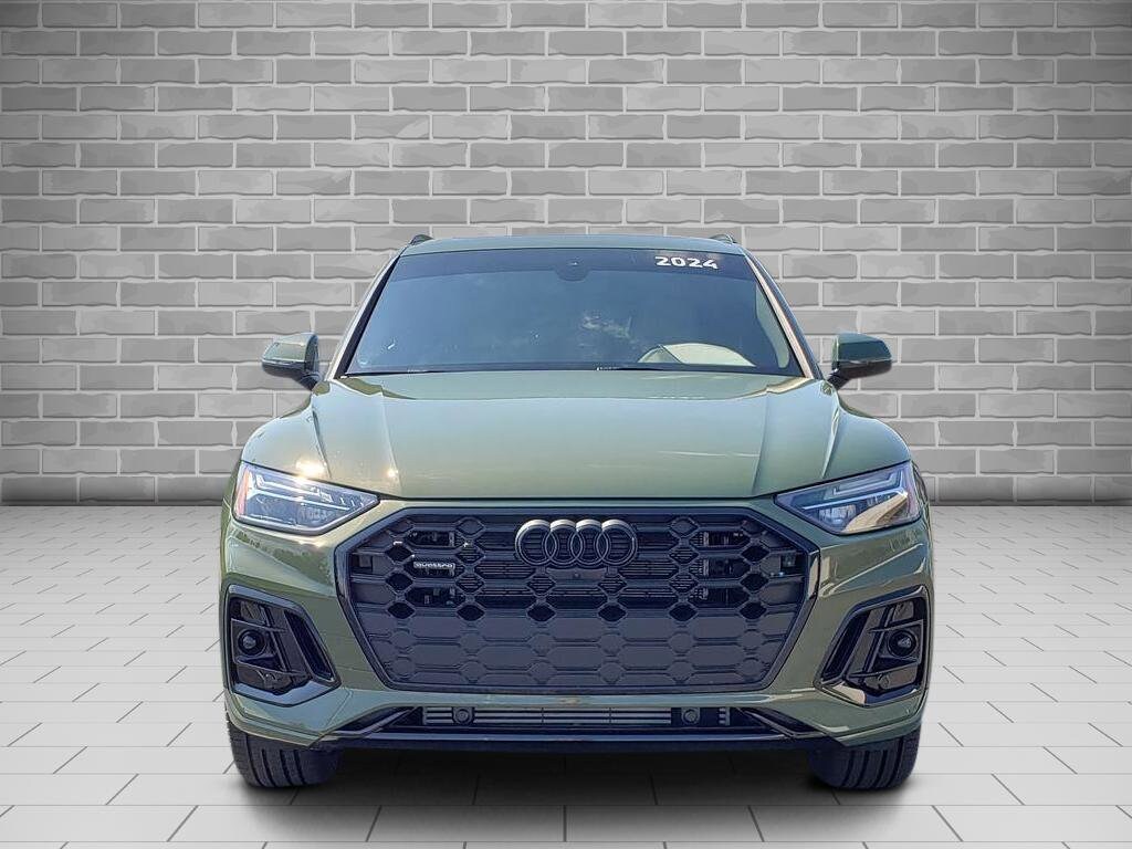 2024 Audi Q5 55 Premium Plus photo 2