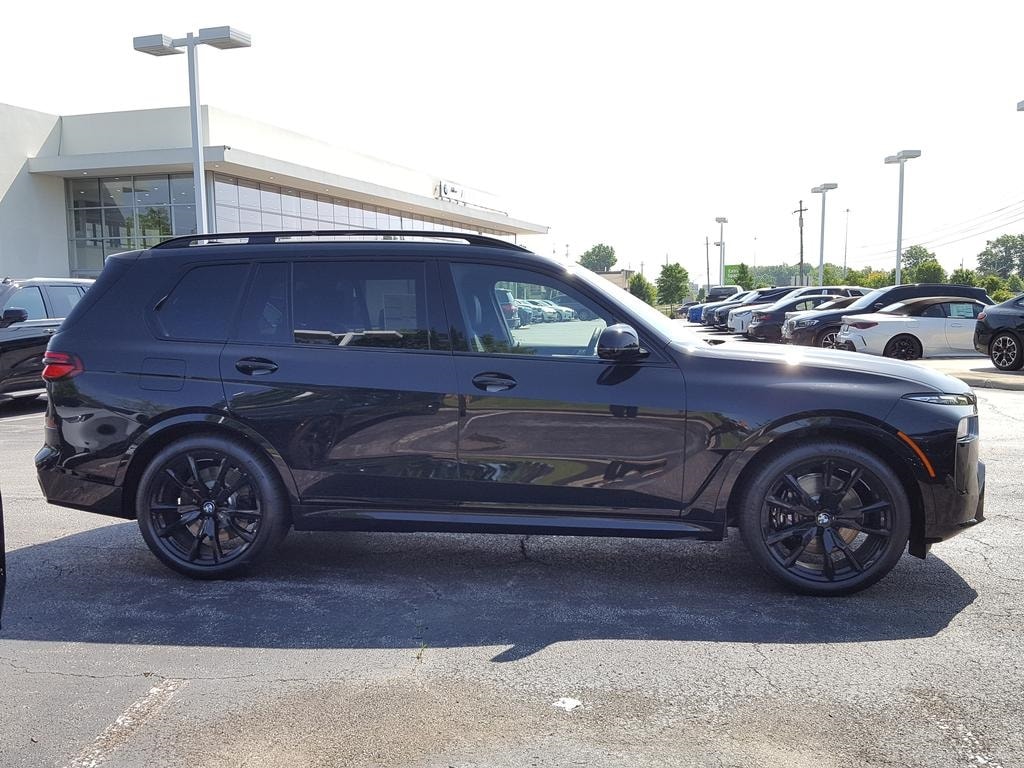 New 2026 BMW X7 M60i SUV