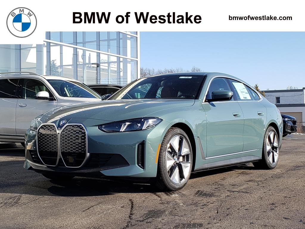 2025 BMW i4 40's photo