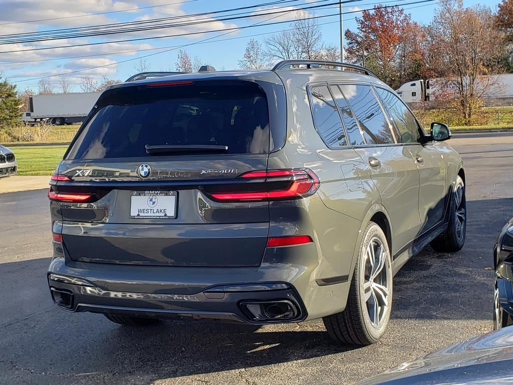 New 2026 BMW X7 xDrive40i SUV
