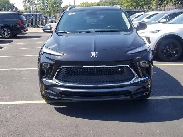 2026 Buick Encore GX Sport Touring photo 2