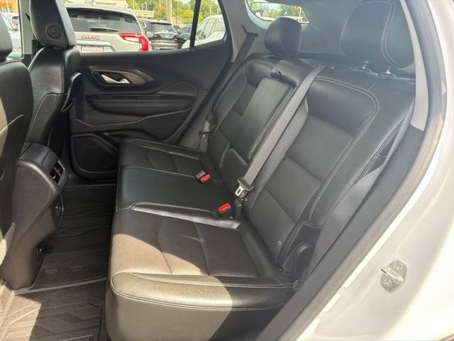 2023 GMC Terrain SLT - Photo 14