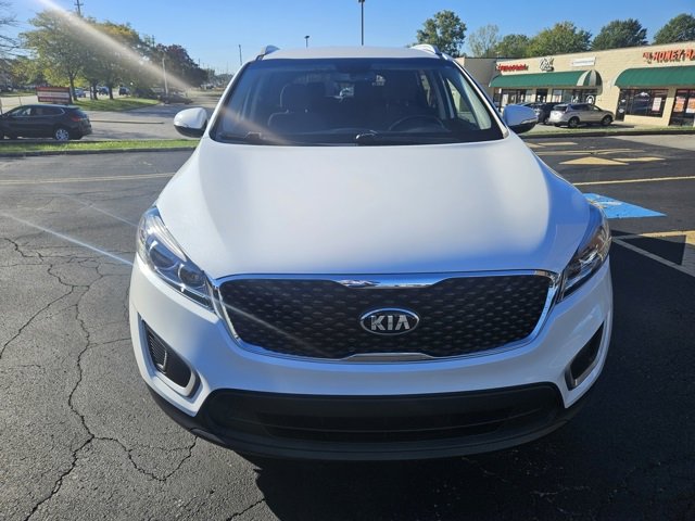2018 Kia Sorento LX photo 2