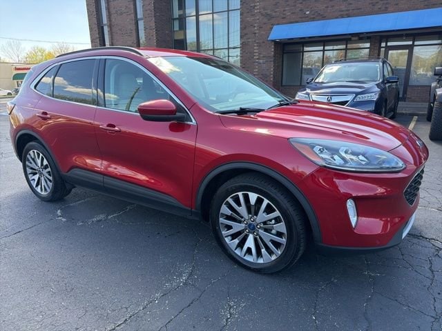 2022 Ford Escape Titanium