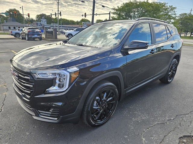 2023 Gmc Terrain SLE photo 3