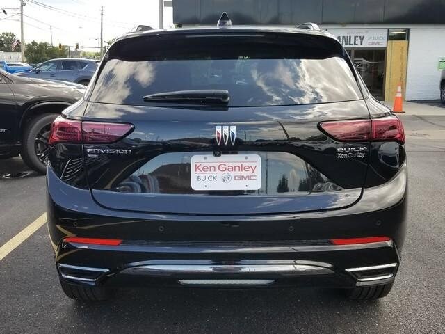 2025 Buick Envision Sport Touring photo 4