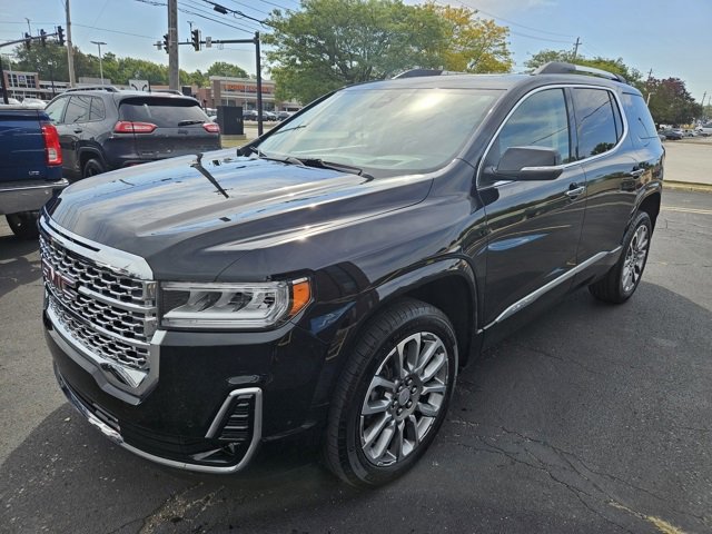 2023 Gmc Acadia Denali photo 3
