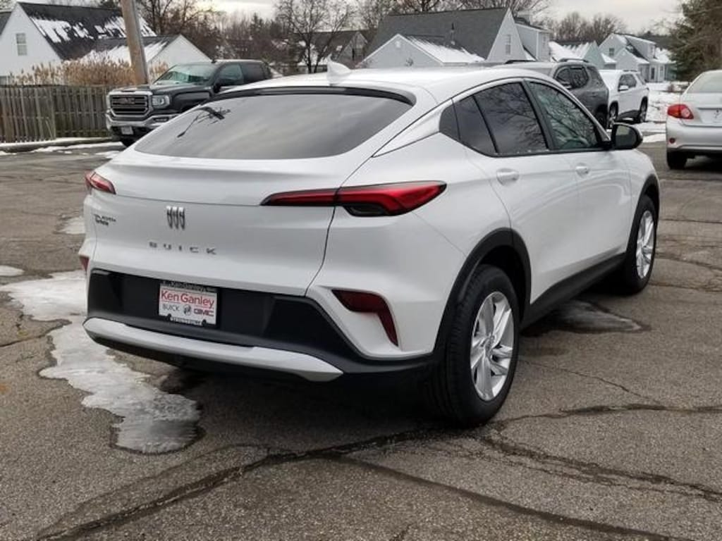 New 2026 Buick Envista Preferred SUV